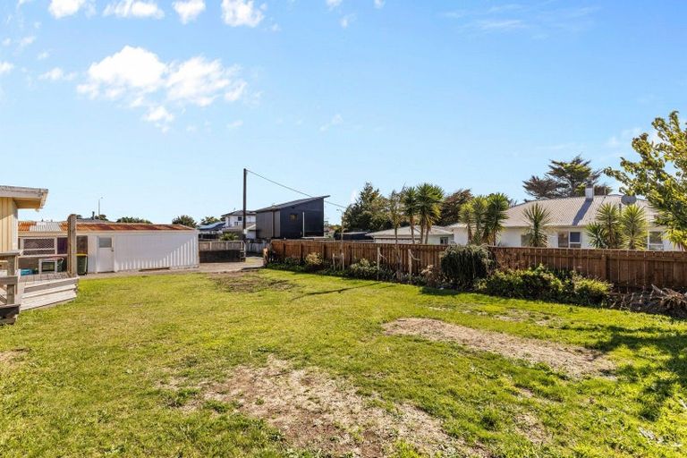 Photo of property in 205 South Road, Spotswood, New Plymouth, 4310