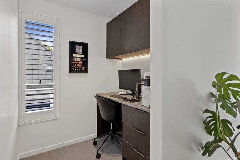 Photo of property in 2/105 Tomes Road, St Albans, Christchurch, 8052