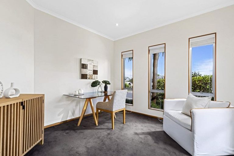 Photo of property in 24 Cliff Road, Torbay, Auckland, 0630