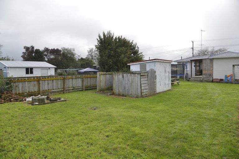 Photo of property in 63 Victoria Street, Carterton, 5713