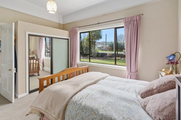 Photo of property in 21 Montgomery Street, Cheviot, 7310