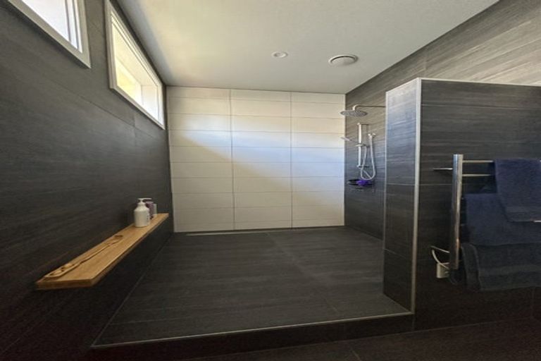 Photo of property in 21 Jackson Street, Island Bay, Wellington, 6023