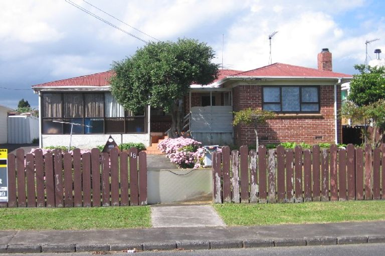 Photo of property in 2/18 Laureston Avenue, Papatoetoe, Auckland, 2025