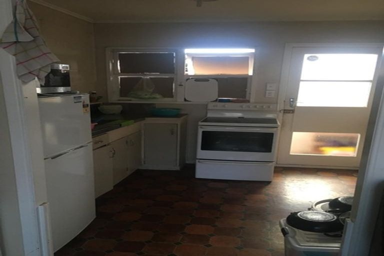 Photo of property in 2/7 Aranui Road, Mount Wellington, Auckland, 1060