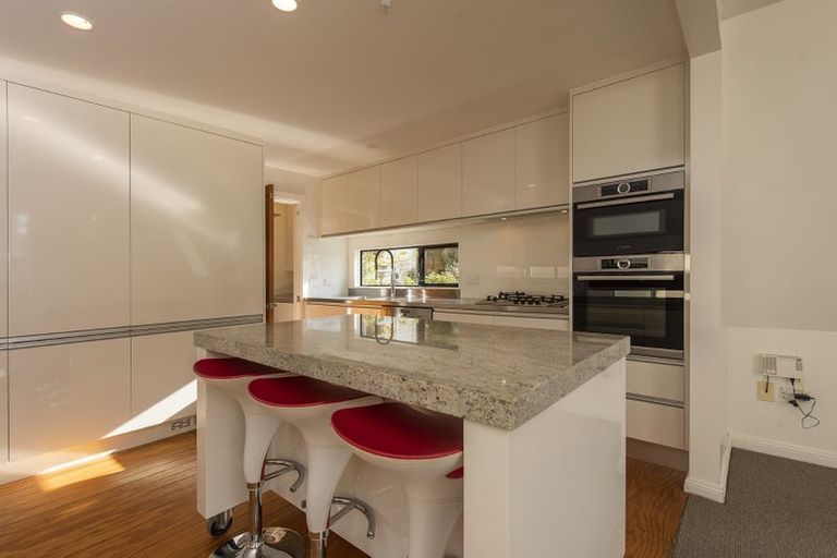 Photo of property in 3/2 Macdonald Crescent, Te Aro, Wellington, 6011