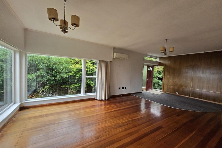 Photo of property in 6 Rangiora Avenue, Kaiwharawhara, Wellington, 6035