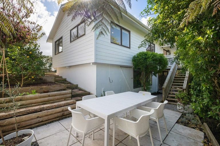 Photo of property in 2/42 Glamorgan Drive, Torbay, Auckland, 0630