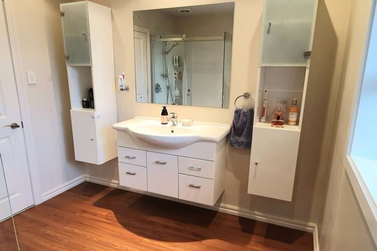 Photo of property in 10 Chilton Drive, Mairehau, Christchurch, 8052