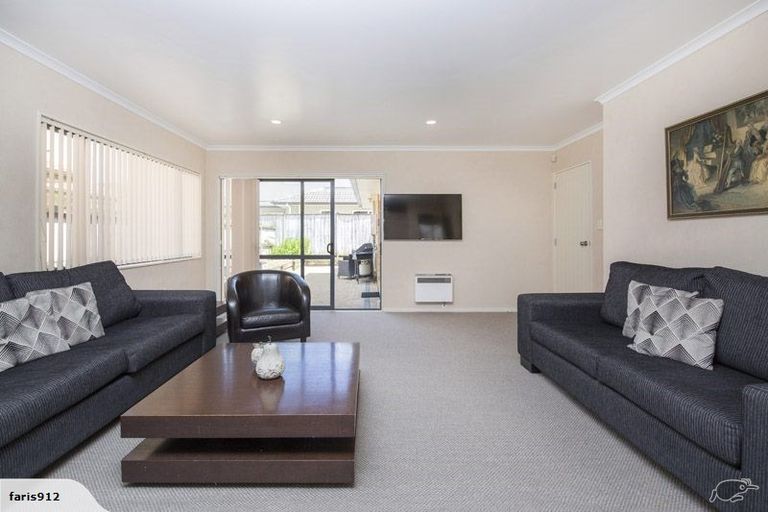 Photo of property in 109 Wayne Francis Drive, Flat Bush, Auckland, 2016