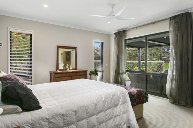 Photo of property in 19 Maple Grove, Acacia Bay, Taupo, 3385