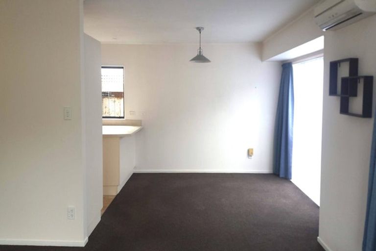 Photo of property in 56b Oxford Street, Tawa, Wellington, 5028