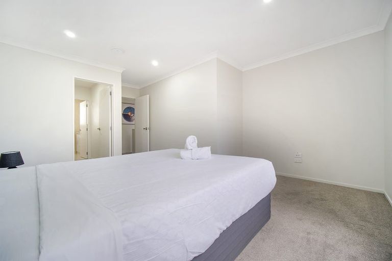 Photo of property in 18c Jupiter Street, Rosehill, Papakura, 2113