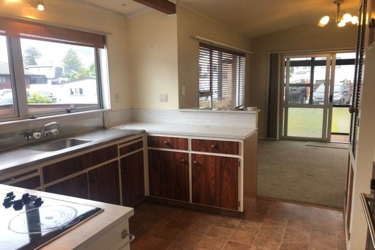 Photo of property in 10 Pacific Avenue, Mount Maunganui, 3116