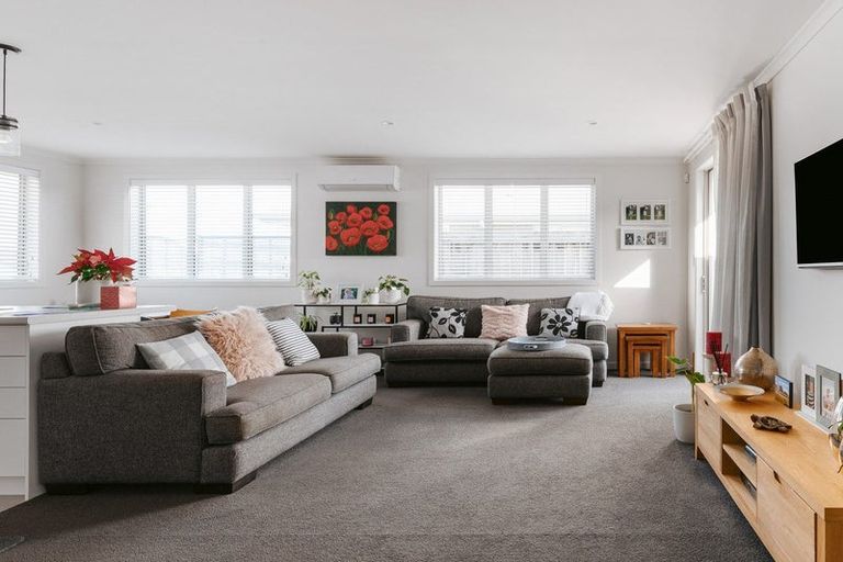 Photo of property in Waterview Estate, 34/4 Greystone Place, Omokoroa, 3114