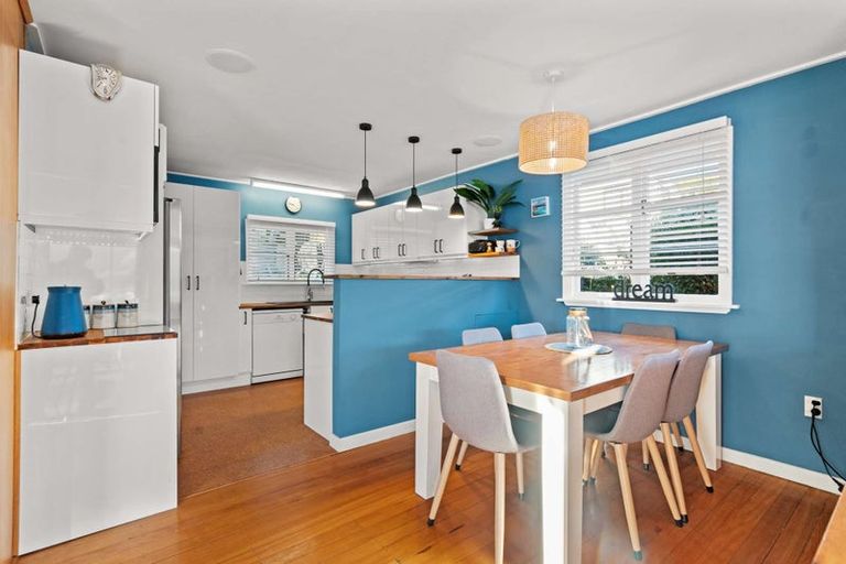 Photo of property in 33 Ranui Crescent, Diamond Harbour, Lyttelton, 8971