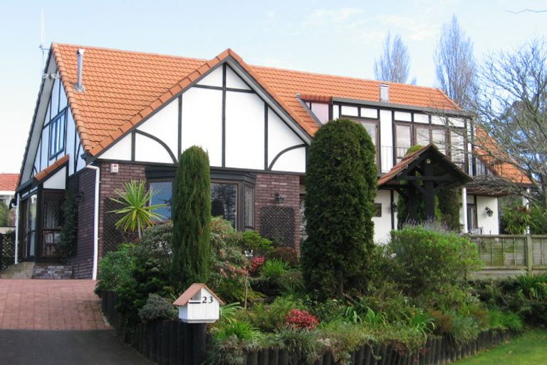 Photo of property in 23 Saint Andrews Terrace, St Andrews, Hamilton, 3200