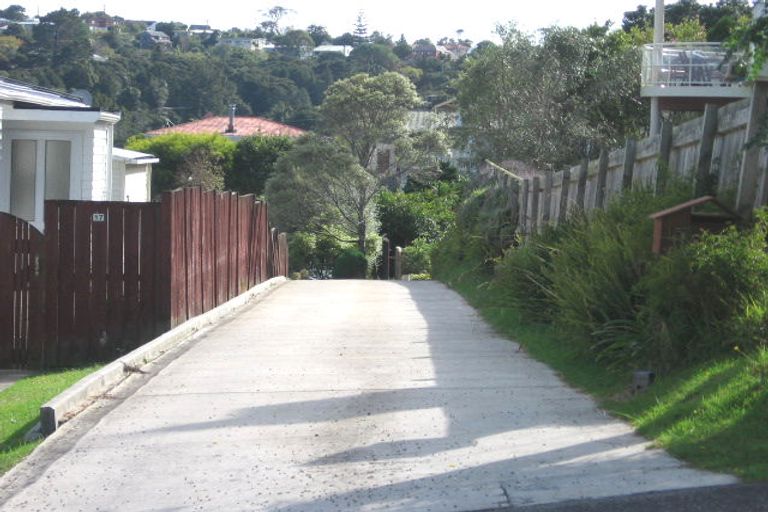 Photo of property in 15 Radiata Lane, Chatswood, Auckland, 0626