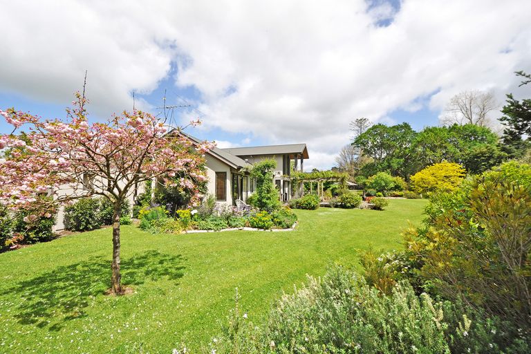 Photo of property in 661 Matakana Road, Warkworth, 0985
