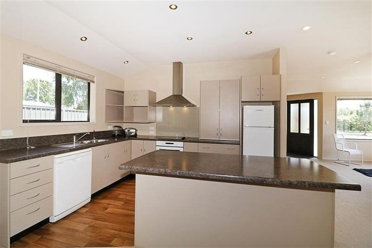 Photo of property in 21 Joseph Street, Waverley, Invercargill, 9810