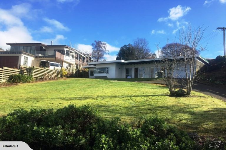 Photo of property in 212 Kawaha Point Road, Kawaha Point, Rotorua, 3010