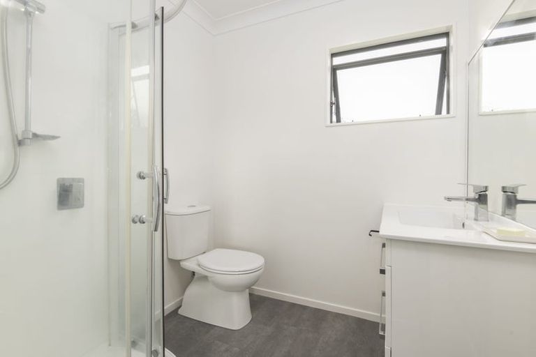 Photo of property in 203 Westchester Drive, Churton Park, Wellington, 6037