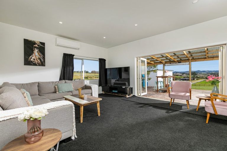 Photo of property in 157 Nixon Road, Taupaki, Henderson, 0782