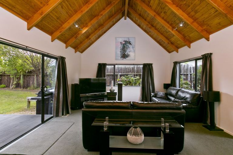 Photo of property in 5 Koha Road, Taupo, 3330