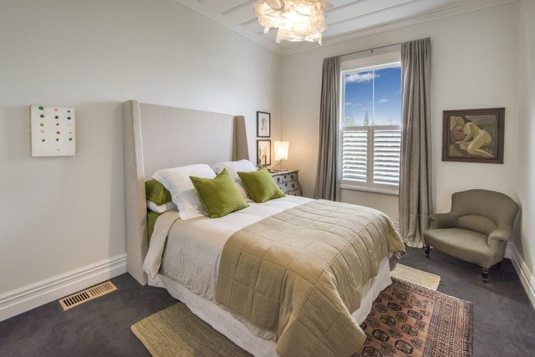 Photo of property in 126 Calliope Road, Stanley Point, Auckland, 0624