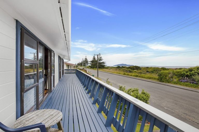 Photo of property in 2a Marine Parade, Otaki Beach, Otaki, 5512