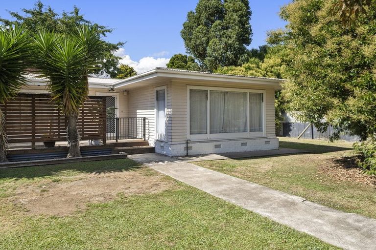 Photo of property in 5 Clevedon Road, Papakura, 2110