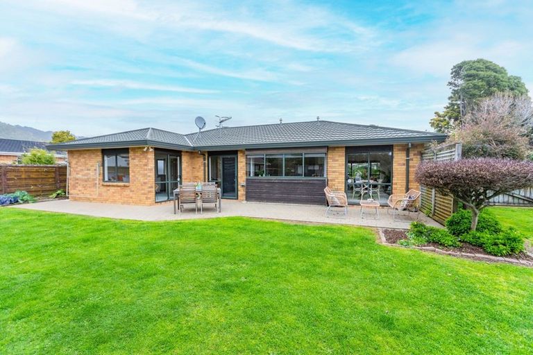 Photo of property in 9 Sylvan Avenue, Waikanae, 5036