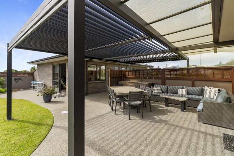 Photo of property in 7 Byron Brown Place, Otaki Beach, Otaki, 5512