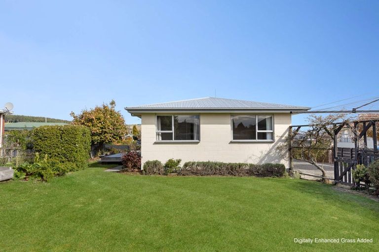 Photo of property in 20 Walker Street, East Gore, Gore, 9710