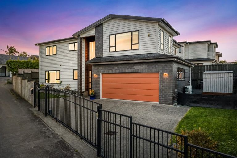 Photo of property in 39a Edgeworth Road, Glenfield, Auckland, 0629