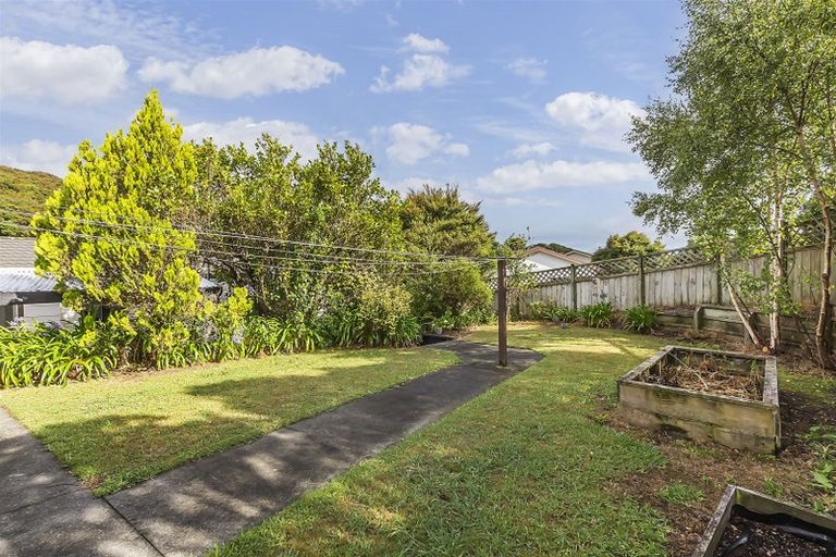 Photo of property in 53 Albatross Close, Whitby, Porirua, 5024