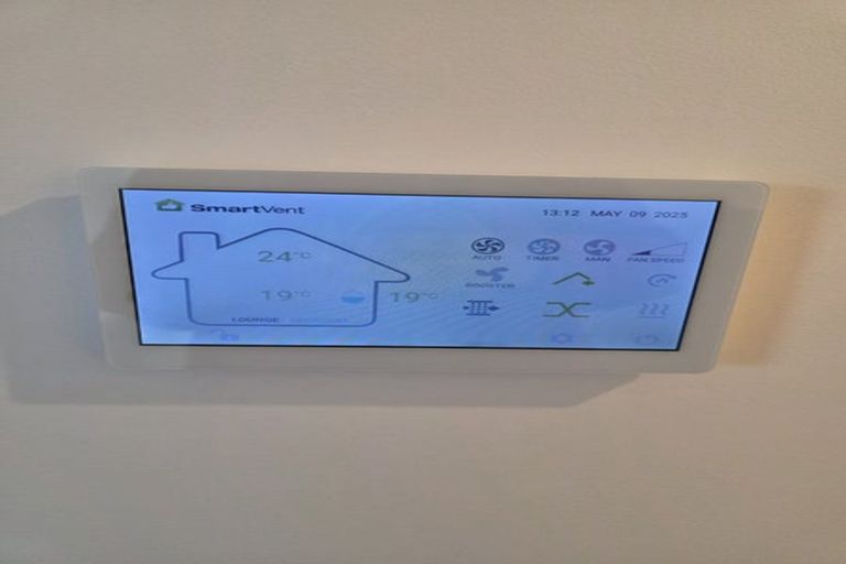 Photo of property in 3 Joseph Bolton Crescent, Wallaceville, Upper Hutt, 5018