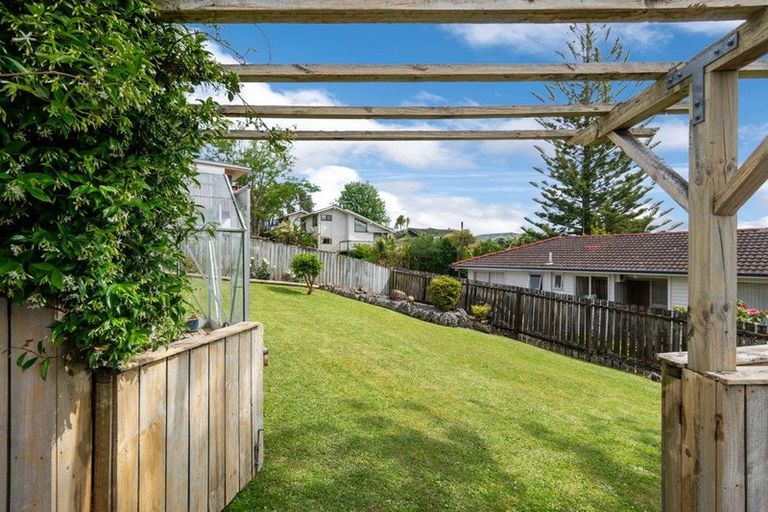 Photo of property in 2/24 Bayview Road, Bayview, Auckland, 0629
