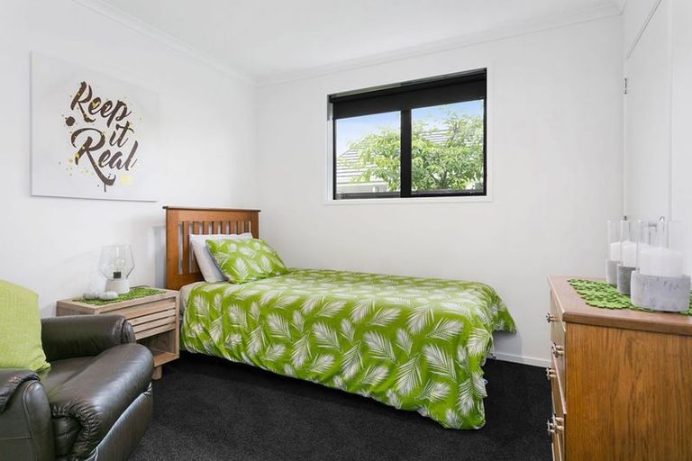 Photo of property in 27 Plescher Crescent, Leamington, Cambridge, 3432