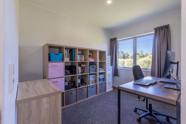 Photo of property in 2080 Elsthorpe Road, Elsthorpe, Havelock North, 4295