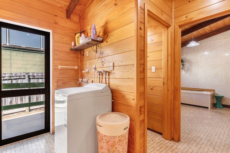 Photo of property in 17 Huia Street, Waikawa, Picton, 7220