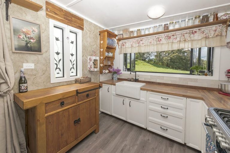 Photo of property in 301 State Highway 5, Tirau, 3485