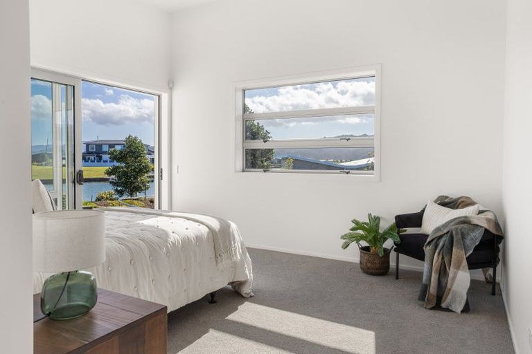 Photo of property in 16 Vanita Drive, Whitianga, 3510