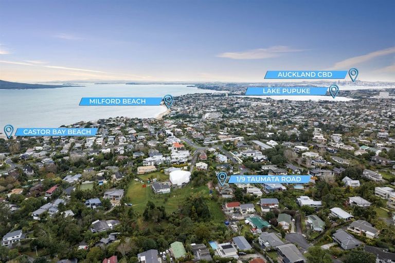 Photo of property in 1/9 Taumata Road, Castor Bay, Auckland, 0620