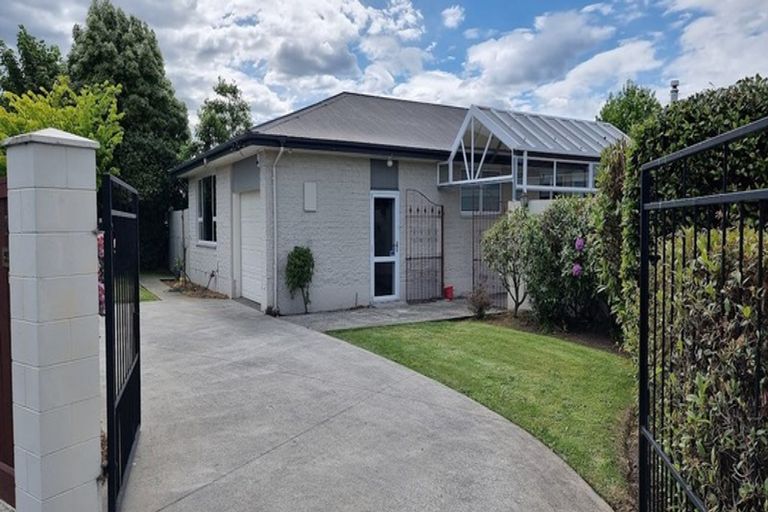 Photo of property in 229 Grahams Road, Burnside, Christchurch, 8053