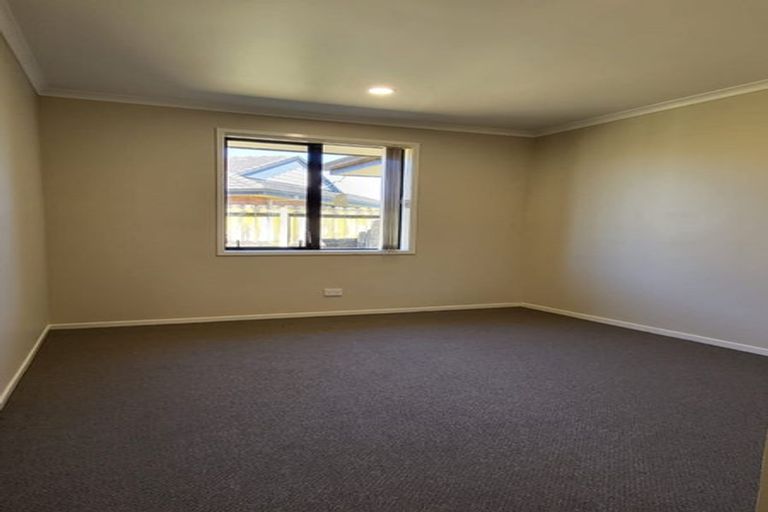 Photo of property in 49 Cyclamen Road, Mangere, Auckland, 2022