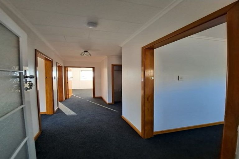 Photo of property in 37b Breakwater Road, Moturoa, New Plymouth, 4310