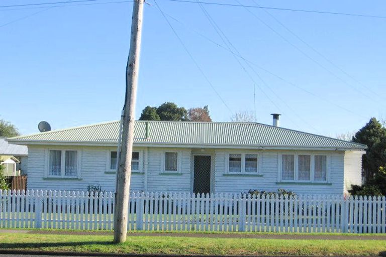 Photo of property in 116a Clevedon Road, Papakura, 2110