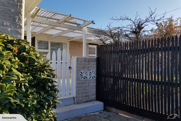 Photo of property in 6 Norrie Street, Redwood, Christchurch, 8051