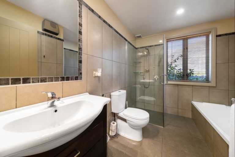 Photo of property in 56 Erskine Street, Lake Hayes, Queenstown, 9304