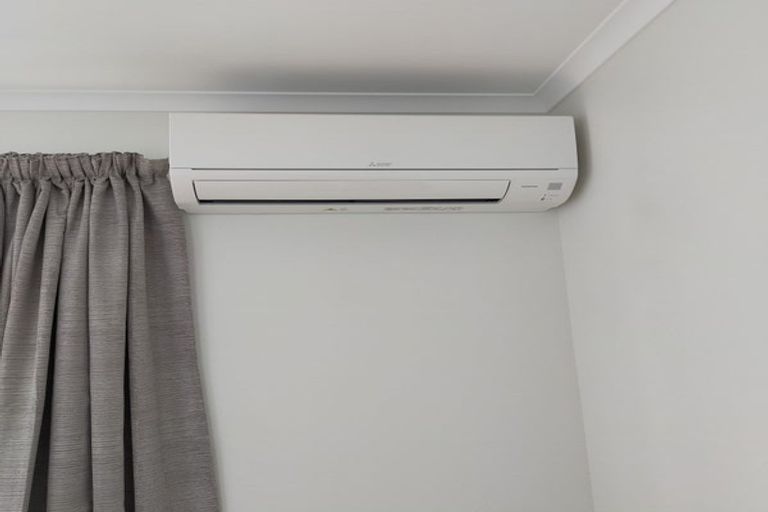 Photo of property in 4 Desert Gold Lane, Wallaceville, Upper Hutt, 5018